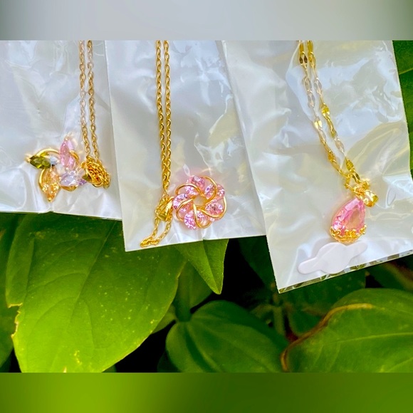 NWT-3 Styles🌸💧🍀Pretty🪞Sparkly Faux Swarovski Like Faceted Lab Created Stones - Picture 8 of 16